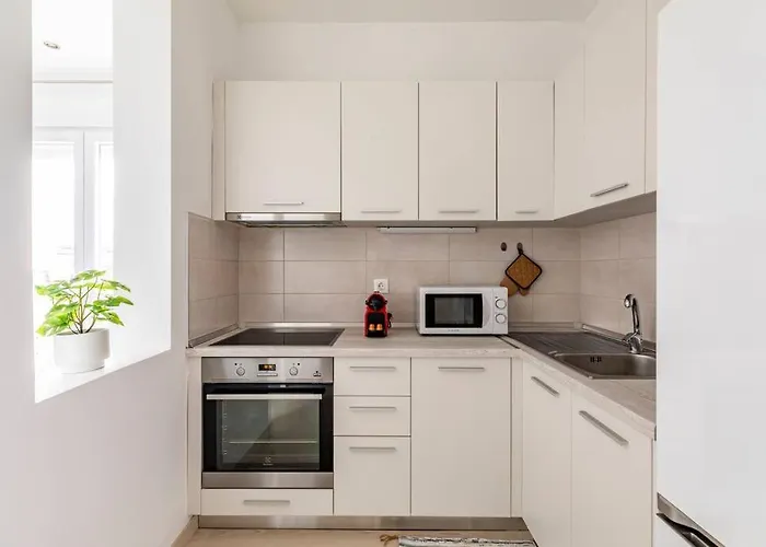 2 Bedroom Luxury Apartment Thessaloniki